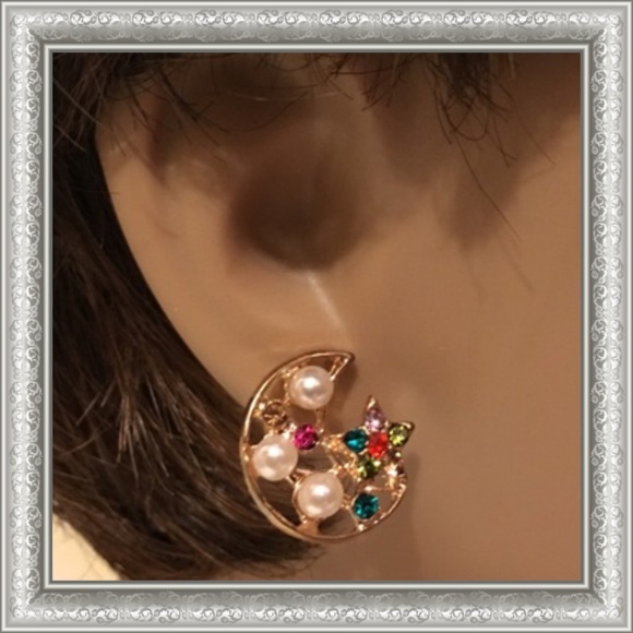 Crescent Half Moon Earrings - Picture 3 of 6